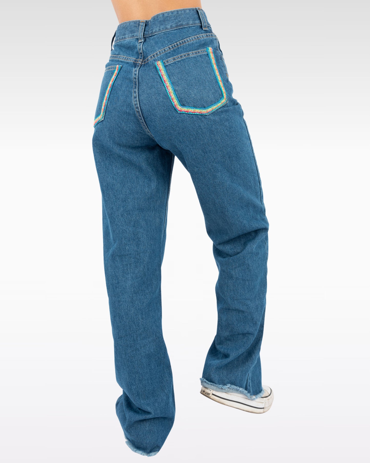 PANTALÓN  BOLSILLOS ANDINOS - JEAN (MUJER)