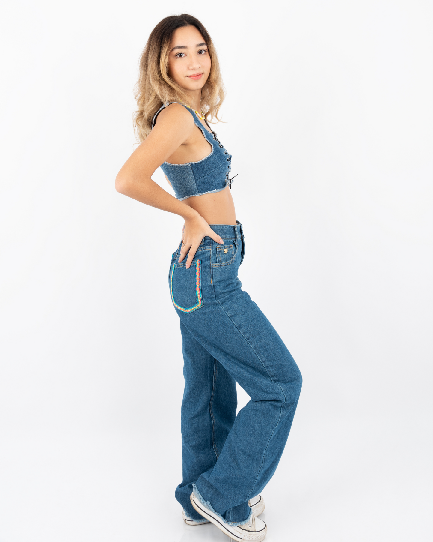 PANTALÓN  BOLSILLOS ANDINOS - JEAN (MUJER)